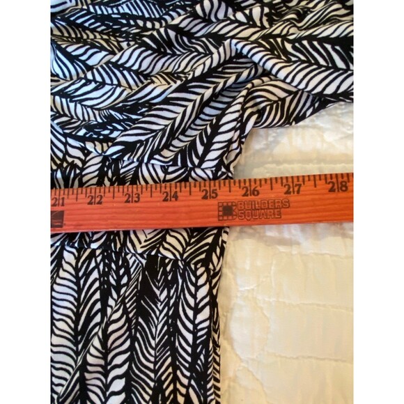 Catherine’s Blouse Long Top or Short Dress Plus Sz 1X Black & White Long Sleeve - Picture 9 of 10